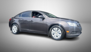 2014_Chevrolet_Cruze_1LT_1-removebg-preview.png