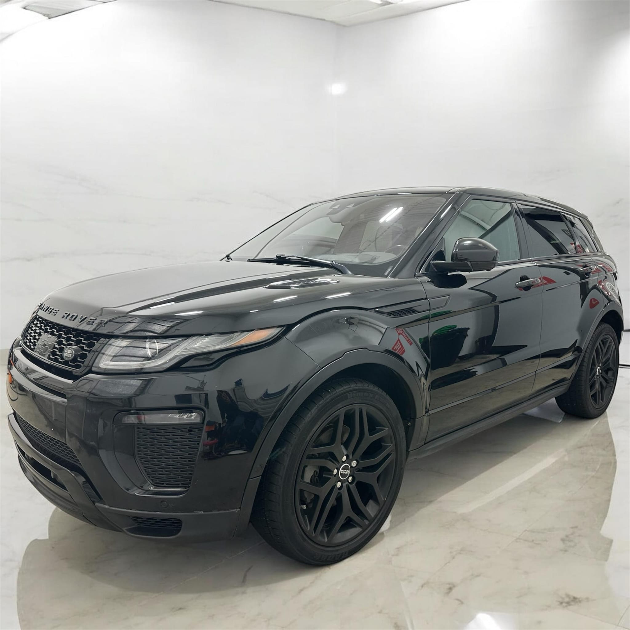 Redefined Deals - 2016 » LAND ROVER » Range Rover Evoque » HSE Dynamic
